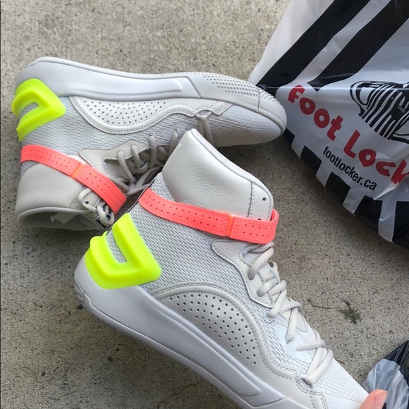 Puma Sky Modern Basketball Shoes - Picture 3 of 3